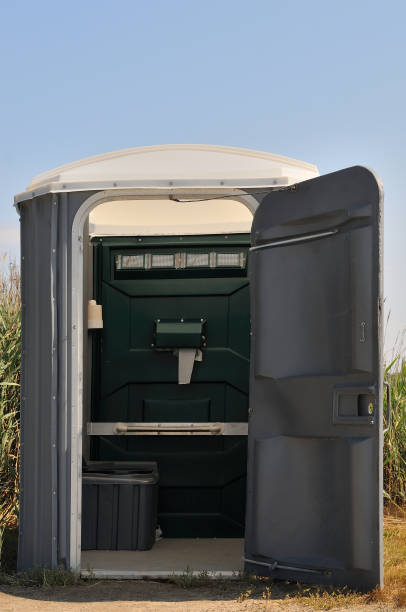 Best Portable bathroom rental  in Garrett, IN